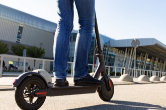Débrider sa trottinette électrique : ce que vous risquez vraiment côté assurance